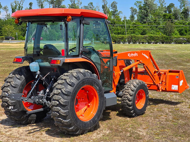 Image of Kubota MX5400 equipment image 3