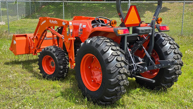 Image of Kubota MX6000HST equipment image 4