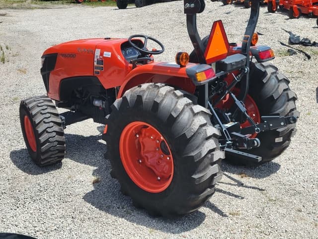 Image of Kubota MX6000HST equipment image 4