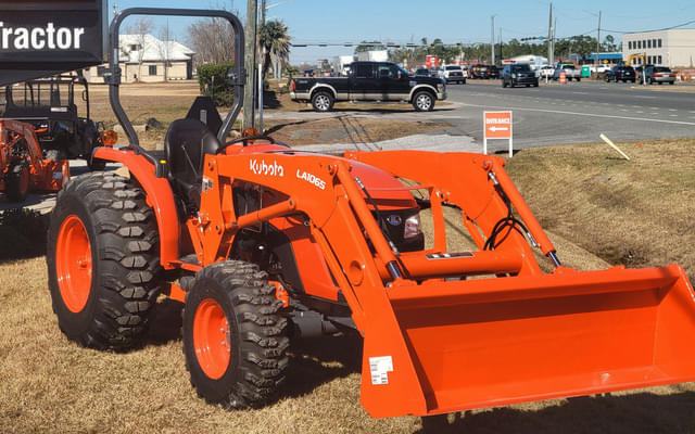 Image of Kubota MX6000HST equipment image 1