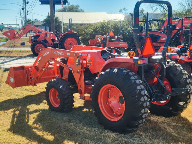 Image of Kubota MX6000HST equipment image 3