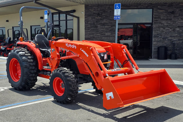 Image of Kubota MX6000 equipment image 1