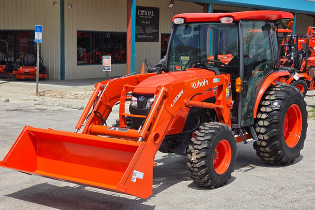 Image of Kubota MX6000 equipment image 1