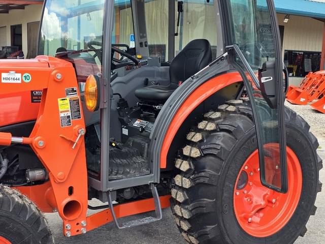 Image of Kubota MX6000 equipment image 4
