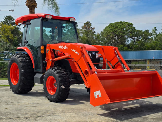 Image of Kubota MX6000 equipment image 2