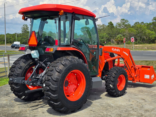 Image of Kubota MX6000 equipment image 3