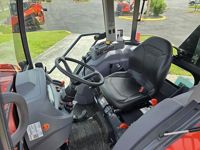 Image of Kubota MX6000 equipment image 3
