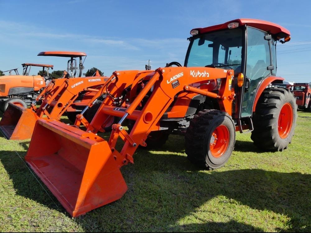 2024 Kubota MX5400 Equipment Image0