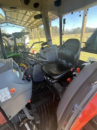 Image of Kubota MX5400 equipment image 3