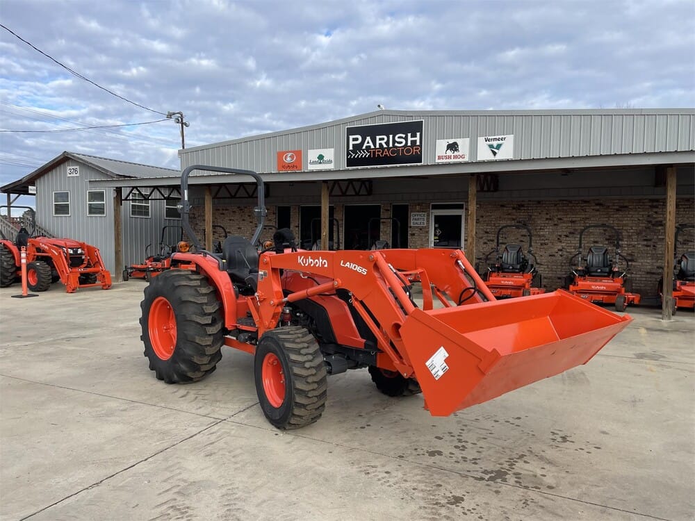 2024 Kubota MX5400DT Equipment Image0