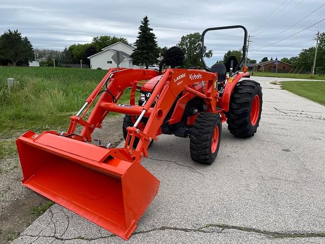 Image of Kubota MX5400 equipment image 4