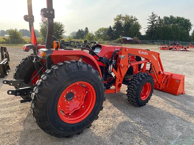 Image of Kubota MX5400 equipment image 2