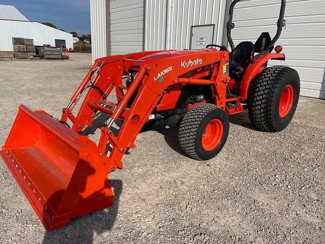 Image of Kubota MX5400 equipment image 1