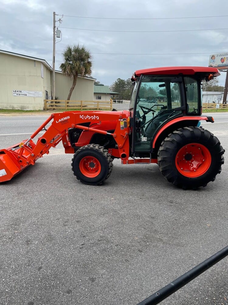 Main image Kubota MX5400