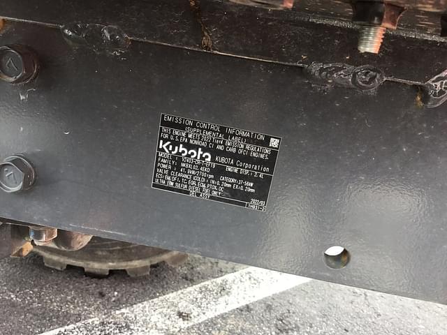 Image of Kubota MX5400HSTC equipment image 4