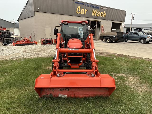 Image of Kubota MX5400HSTC equipment image 4