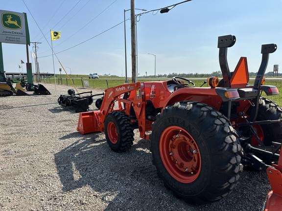 Image of Kubota MX6000 equipment image 4