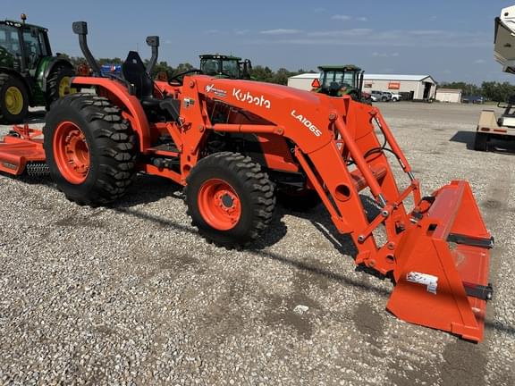 Image of Kubota MX6000 equipment image 1