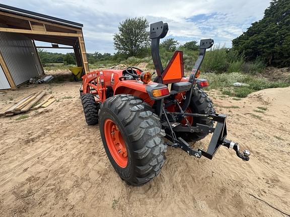 Image of Kubota MX6000 equipment image 4