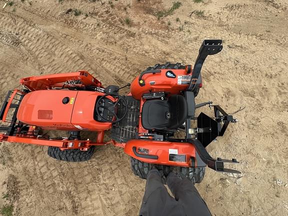 Image of Kubota MX6000 equipment image 1