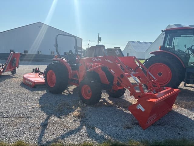 Image of Kubota MX6000HST equipment image 4