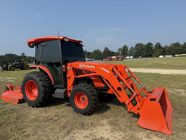 Image of Kubota MX6000HSTC equipment image 3