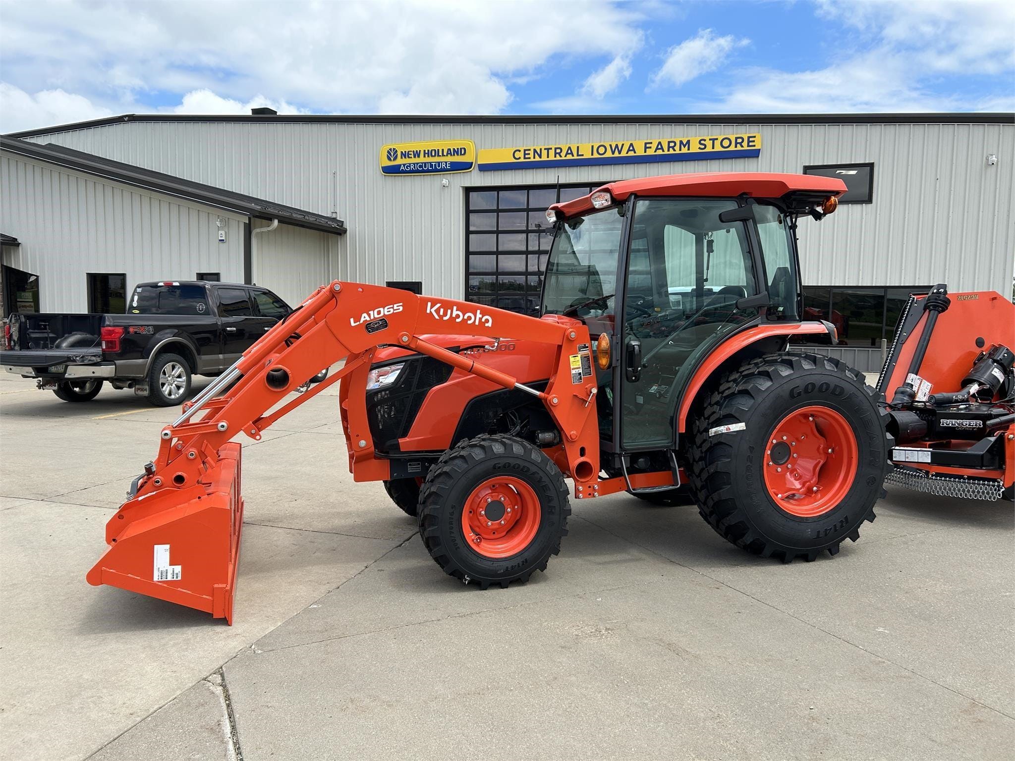 2024 Kubota MX6000 Equipment Image0