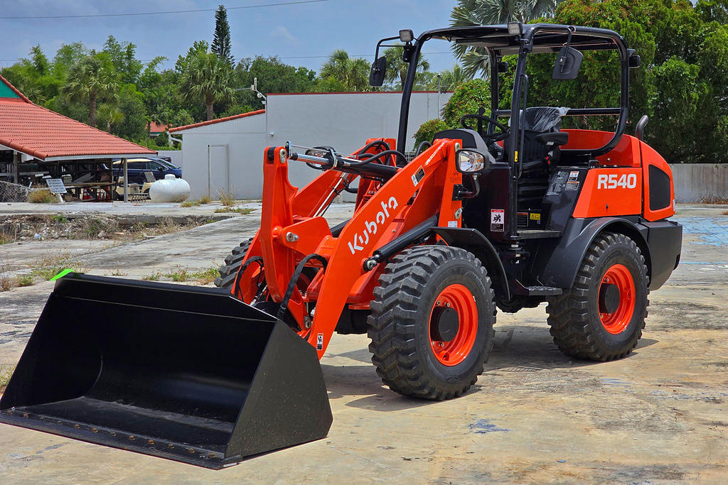 Image of Kubota R540 Primary image