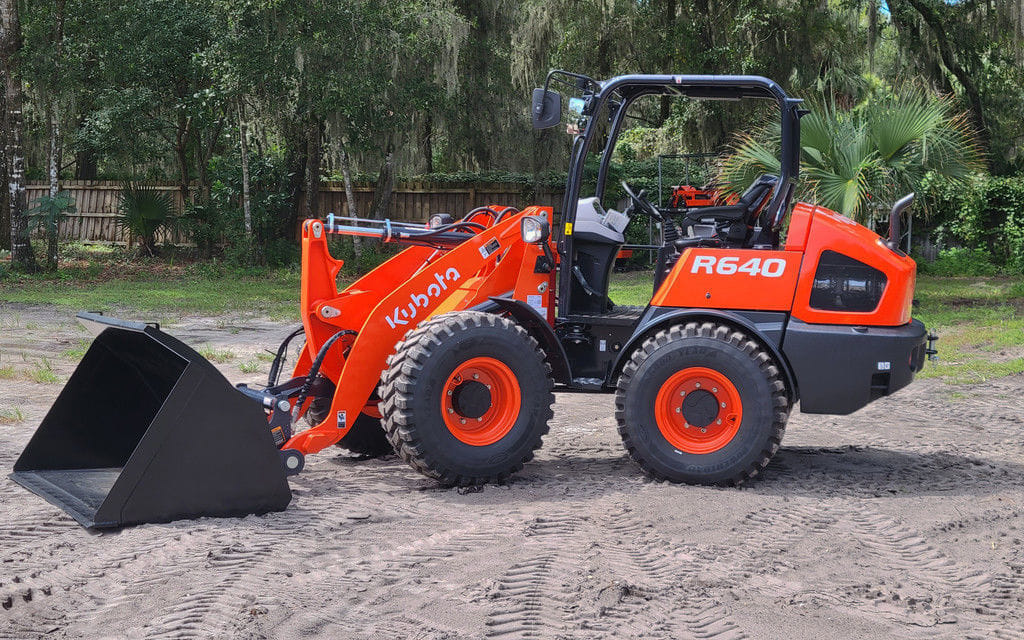2025 Kubota R640 Equipment Image0