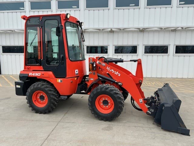Image of Kubota R430R3 equipment image 1