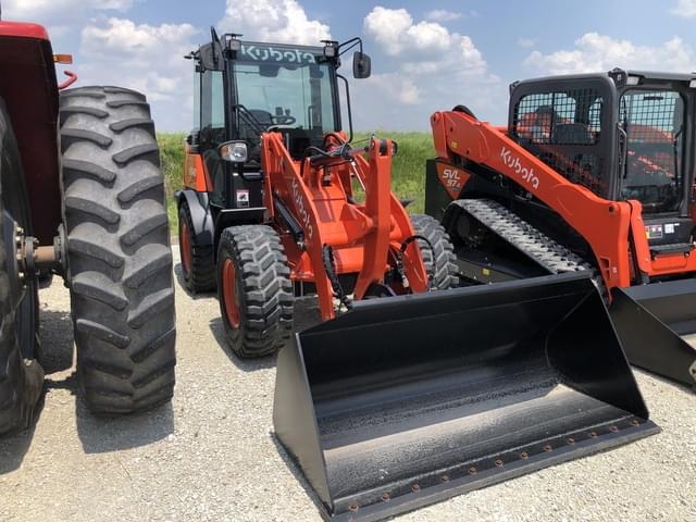 Image of Kubota R540 equipment image 3