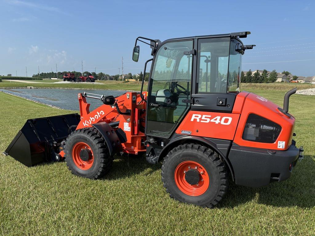 Image of Kubota R540 Primary image