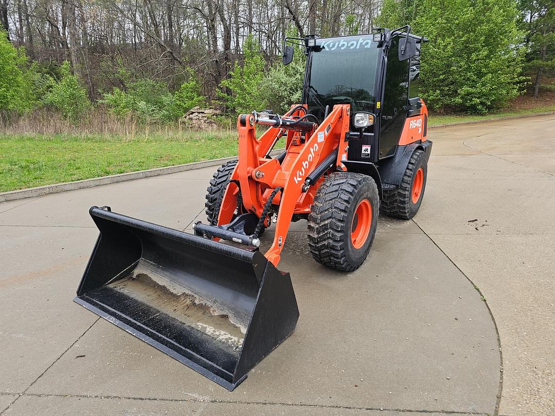 Image of Kubota R640 Primary image