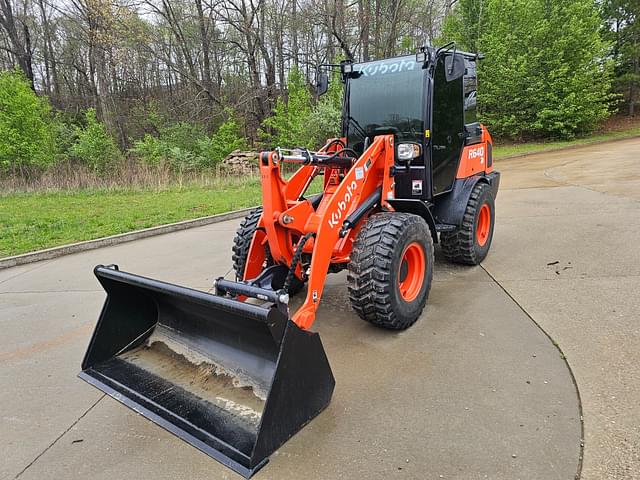 Image of Kubota R640 equipment image 1