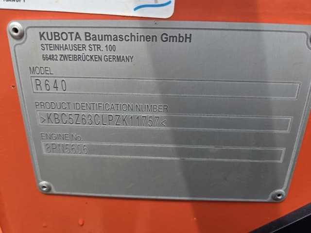 Image of Kubota R640 equipment image 2