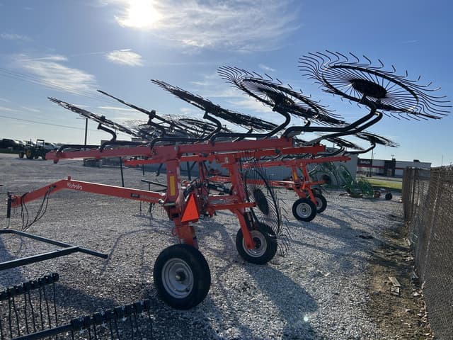 Image of Kubota RA210CR equipment image 4