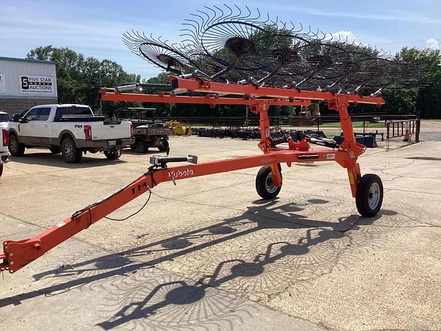 Image of Kubota RA212CR equipment image 1