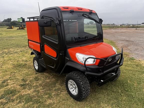 Image of Kubota RTV-X1100 equipment image 2