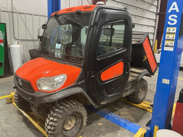 Image of Kubota RTV-X1100C equipment image 2