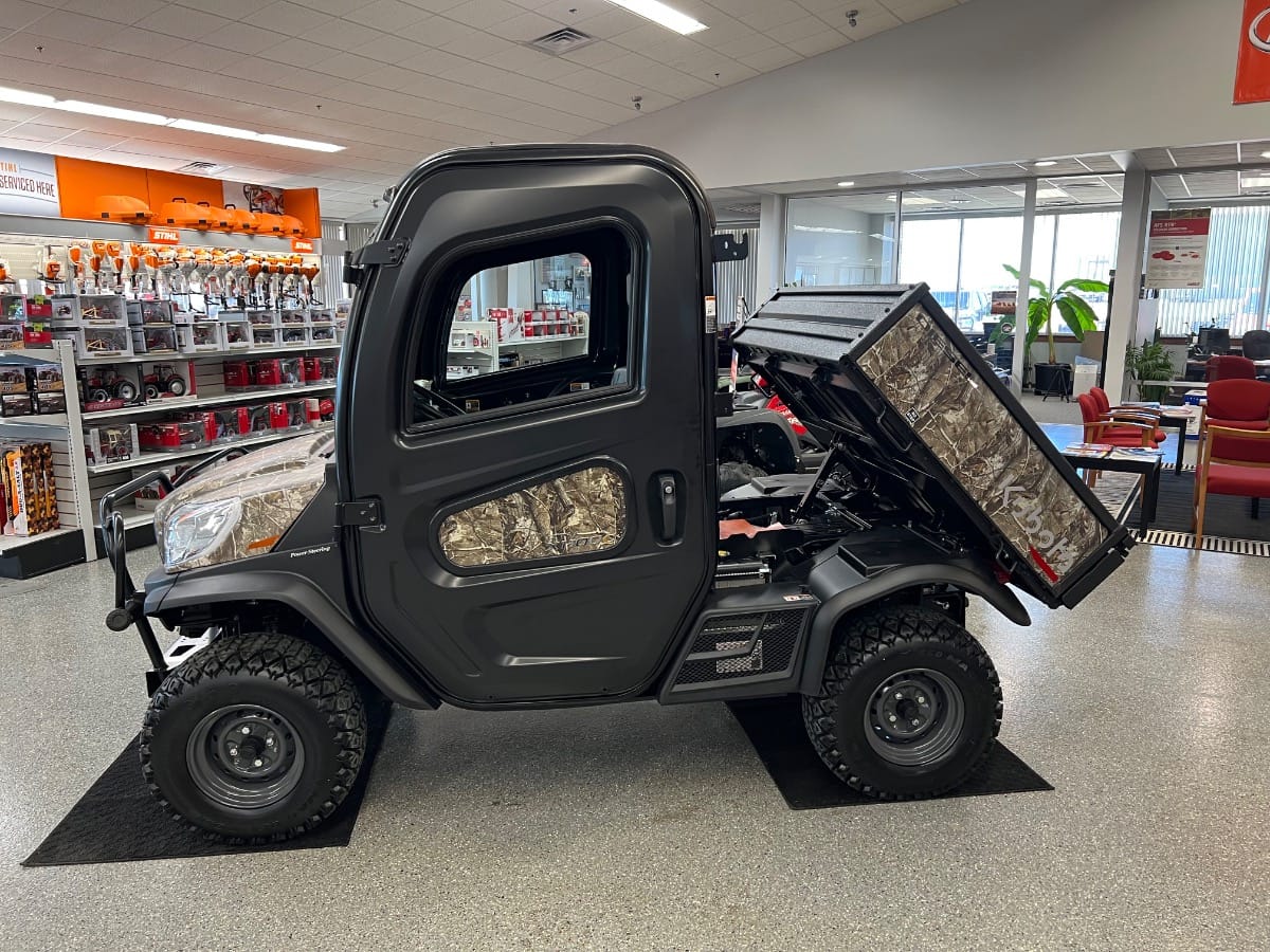 2024 Kubota RTV-X1100 Equipment Image0
