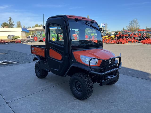 Image of Kubota RTV-X1100C equipment image 3