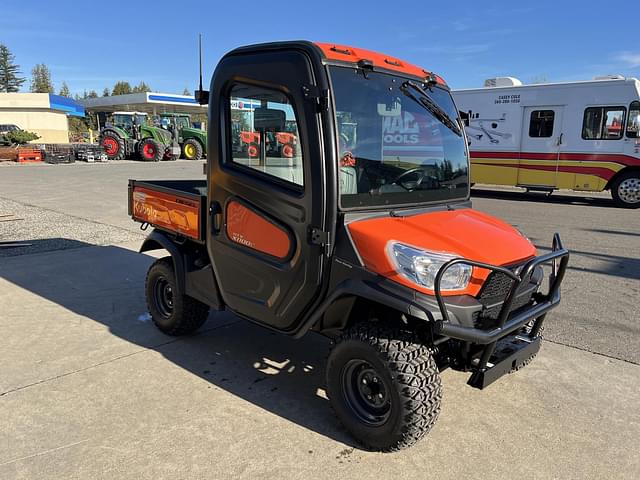 Image of Kubota RTV-X1100C equipment image 3