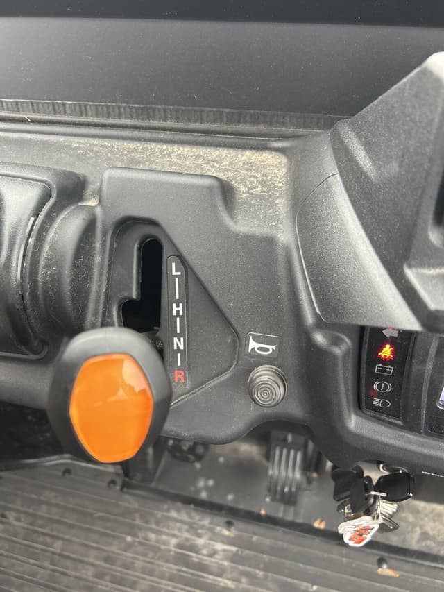 Image of Kubota RTV-XG850 equipment image 2