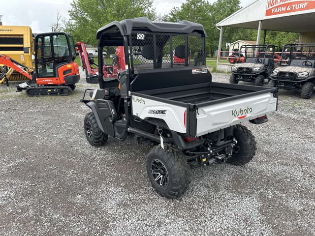 Image of Kubota RTV-XG850 equipment image 4