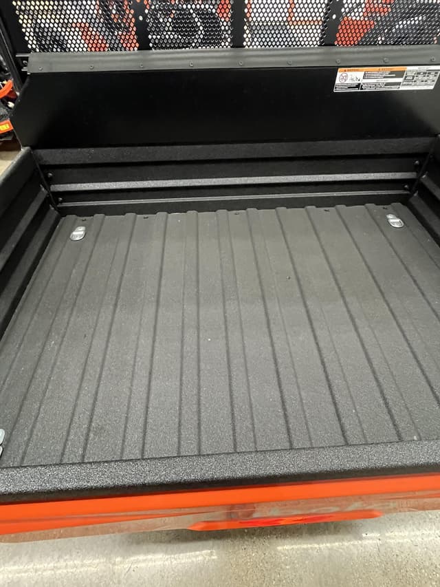 Image of Kubota RTV-XG850 equipment image 2