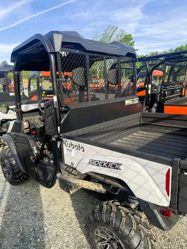 Image of Kubota RTV-XG850 equipment image 3