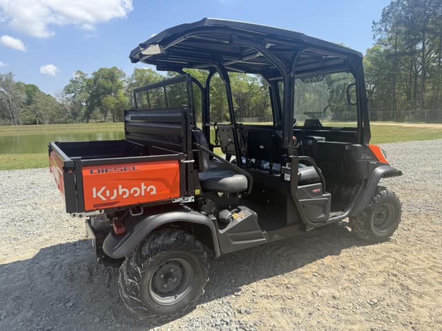 Image of Kubota RTV1140 equipment image 4