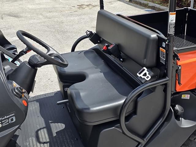 Image of Kubota RTV520 equipment image 4