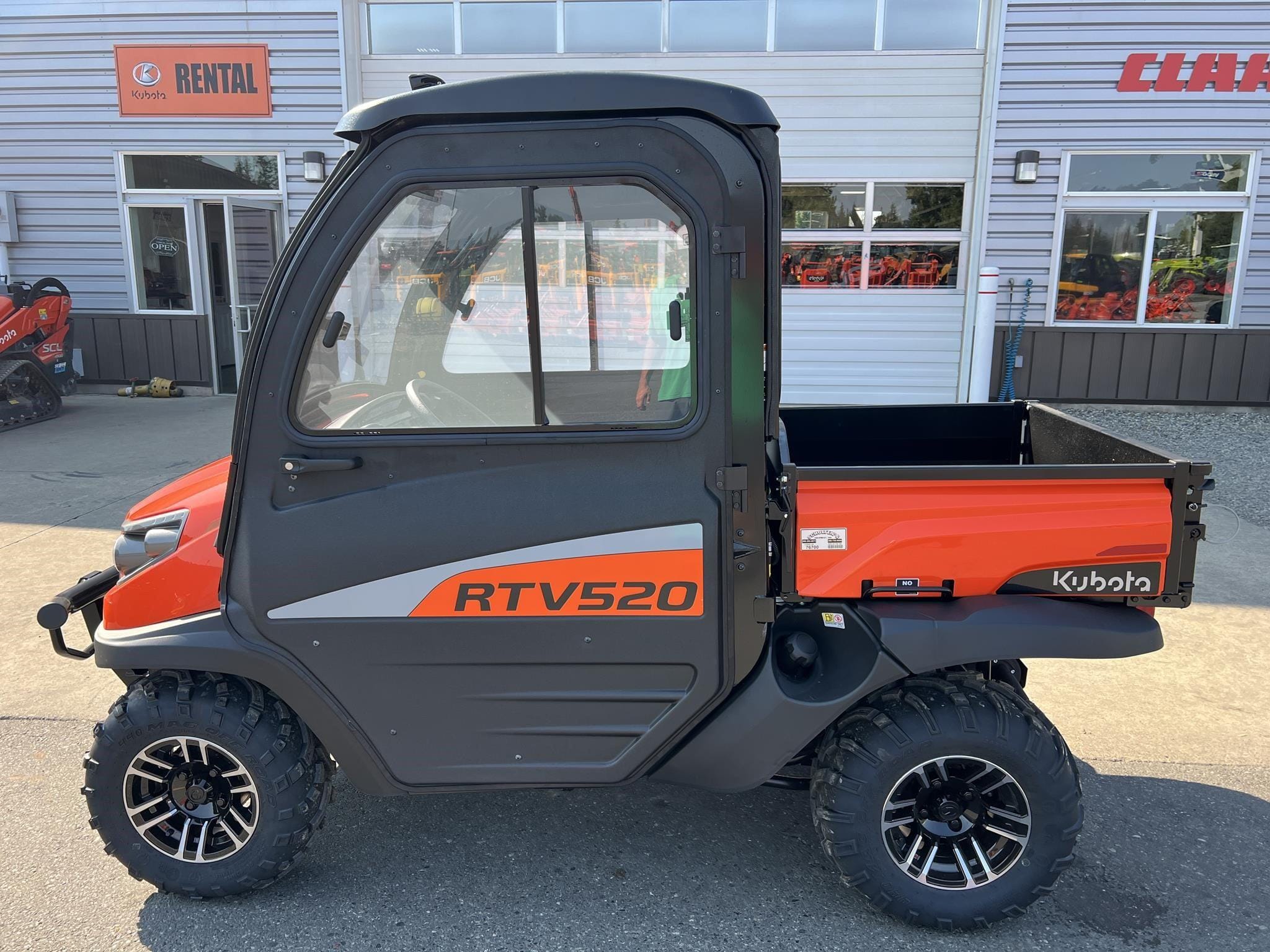 2024 Kubota RTV520D Equipment Image0