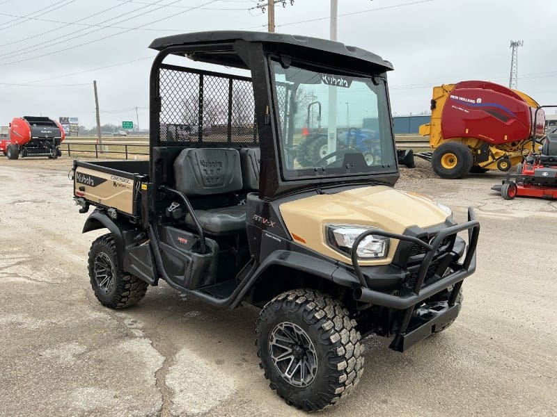 2024 Kubota RTVX2-PDLHS24 Equipment Image0